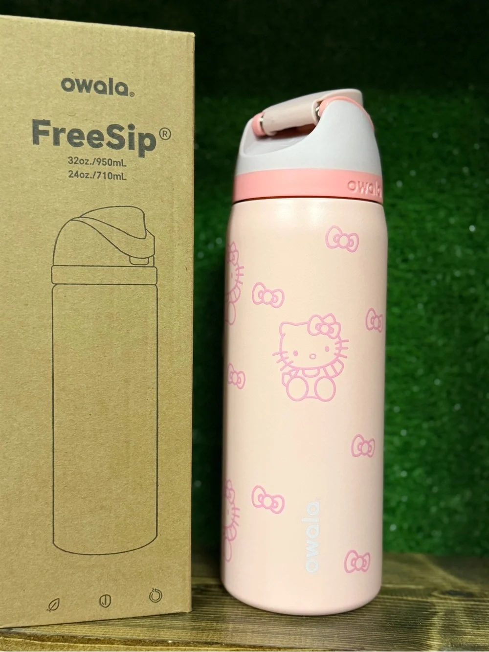 Owala FreeSip Pink Hello Kitty Insulated Water Bottle